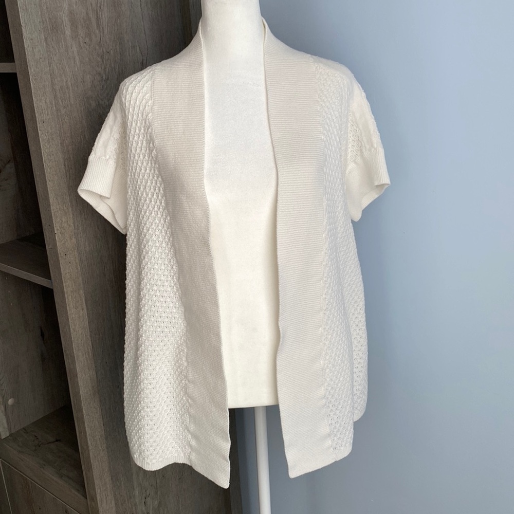 TALBOTS White Open Front Shirt Sleeve Cardigan. Size 1X.
